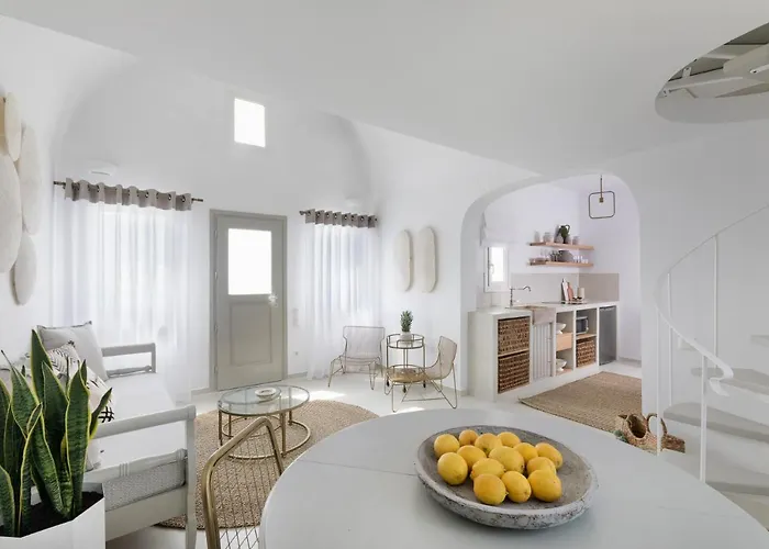 The 360° Caldera View House By Caldera * Imerovigli (Santorini)